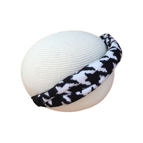 Gymboree Headbands and Barrettes, Set - 2 Headbands and 1Set of Clips - Picture 4 of 6